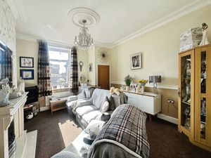 Lounge- click for photo gallery